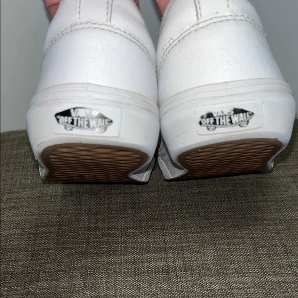 Vans Classic White Low-Top Sneakers - Picture 5 of 7